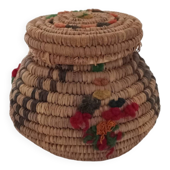 Old African Round Box in Straw and Wicker