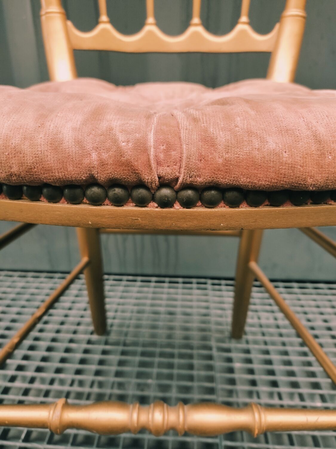 Chiavari chair in gilded wood