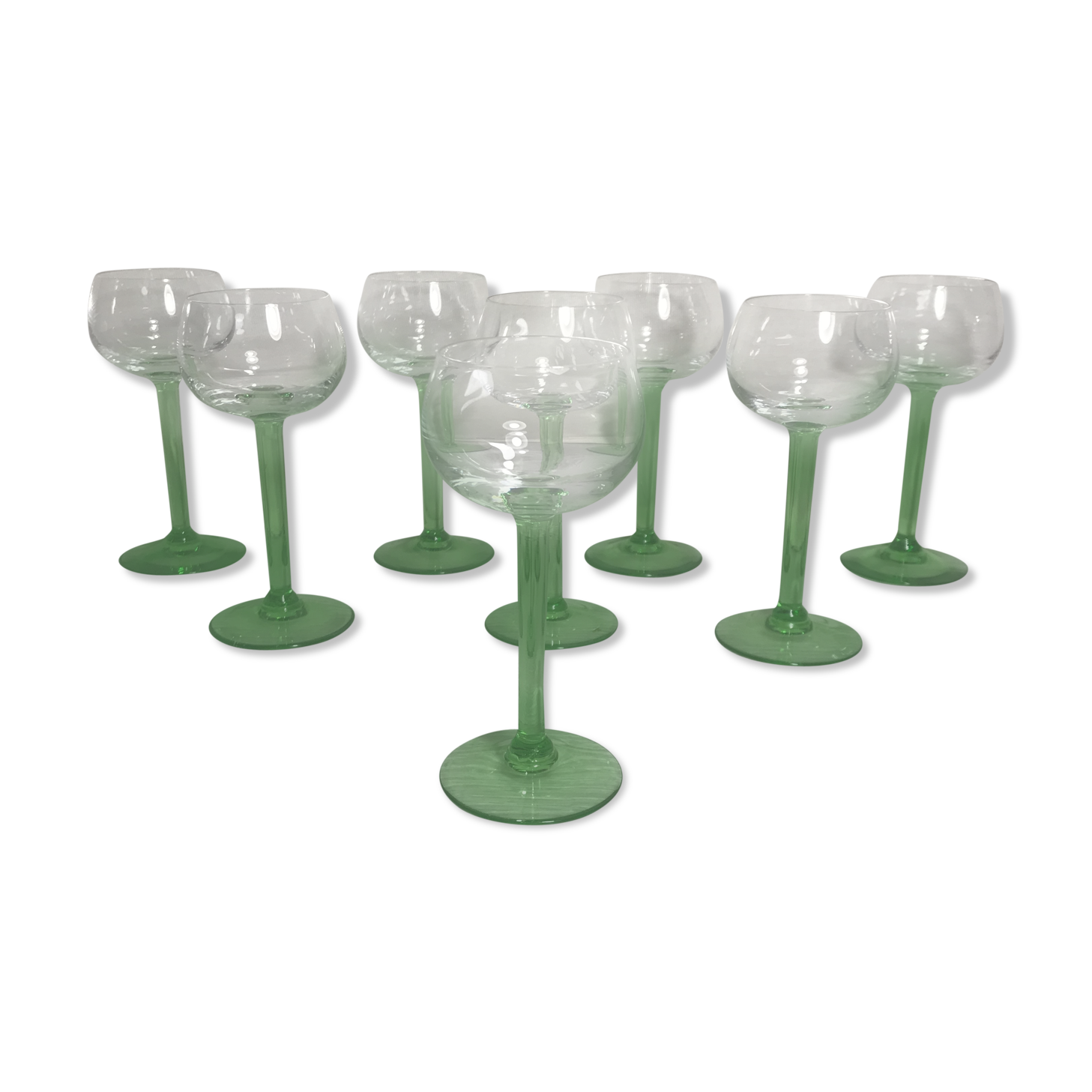 Series of 8 wine glasses