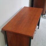 Teacher's desk