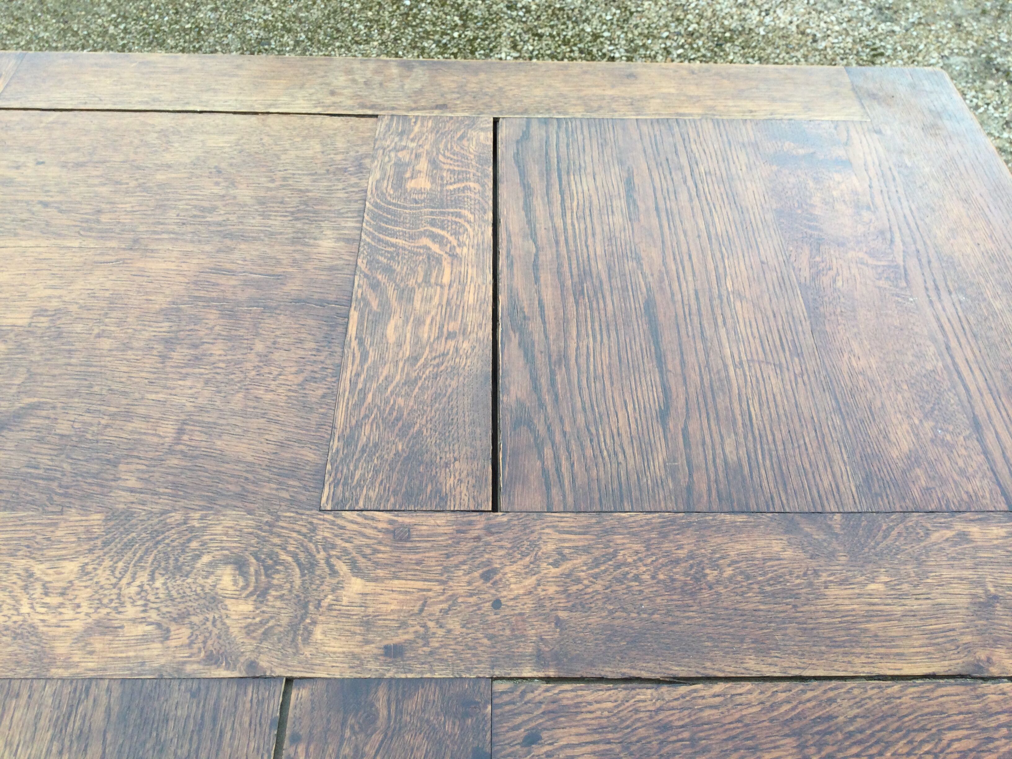 Farm table