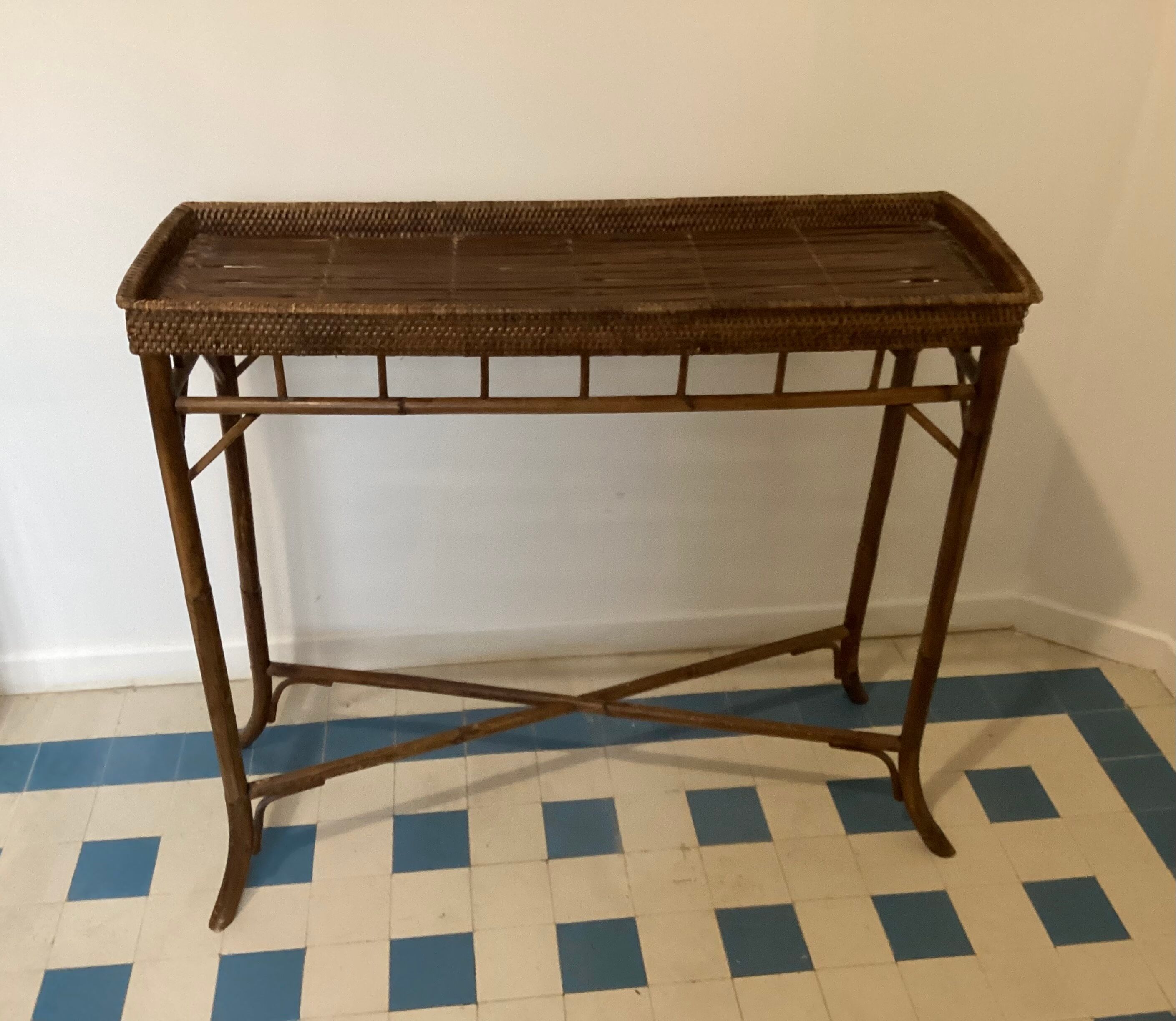Ancienne console en bambou et rotin tressé