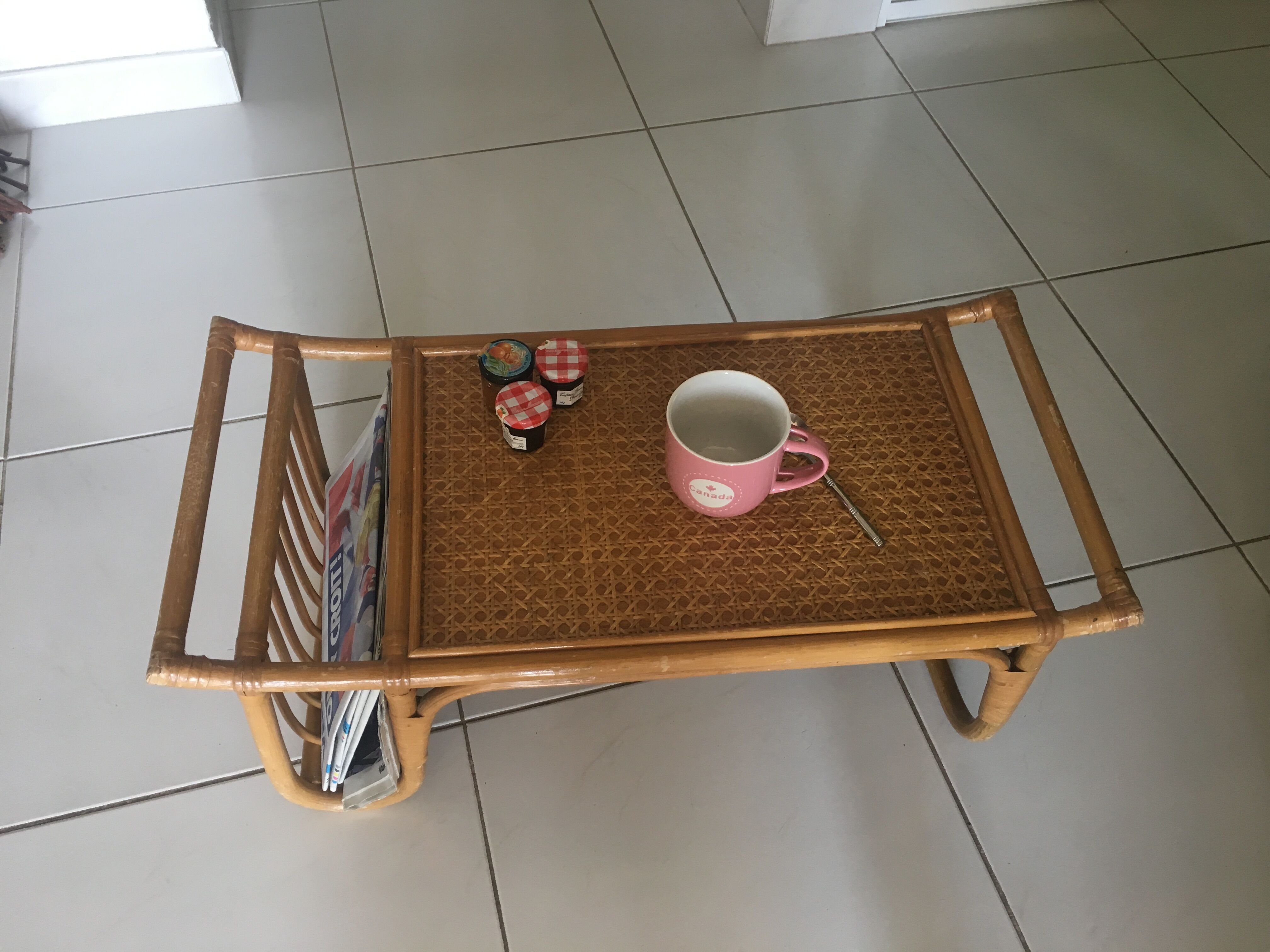Breakfast tray rattan