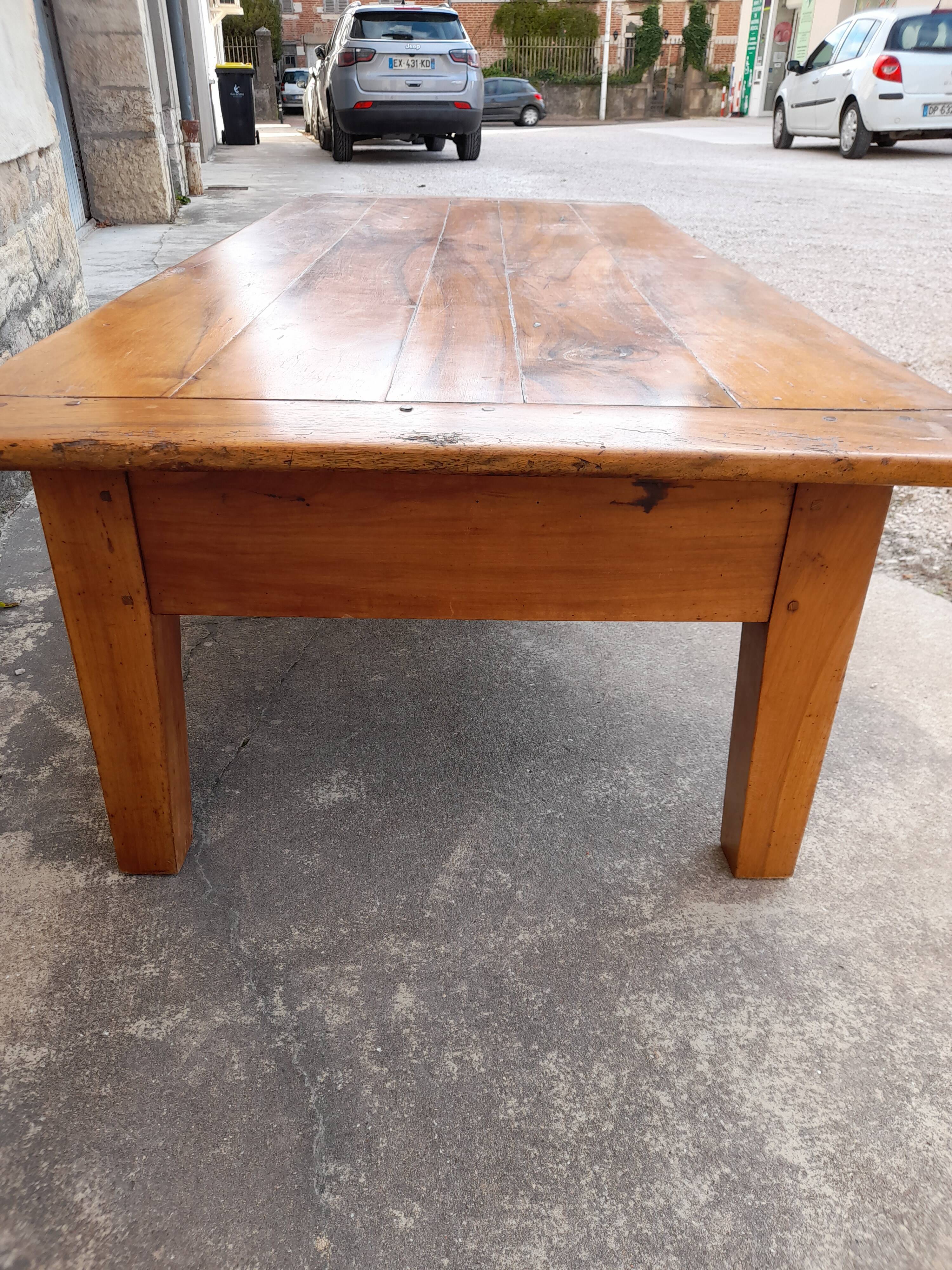 Walnut farm coffee table 19th -1m84