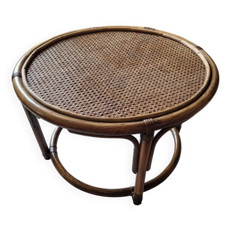 Round rattan and bamboo coffee table