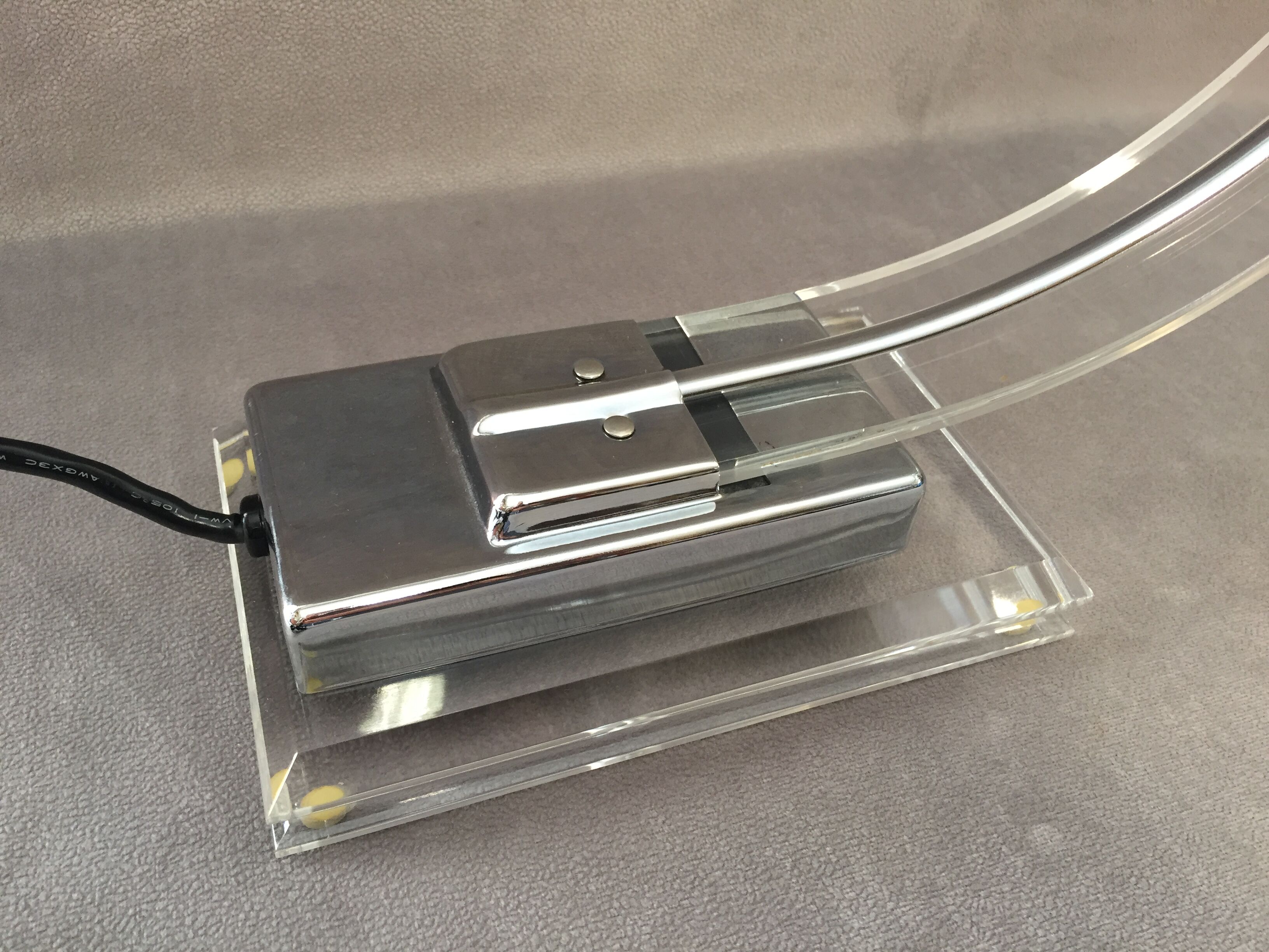 Cobra desk lamp in lucite and chromed metal  italy 80s