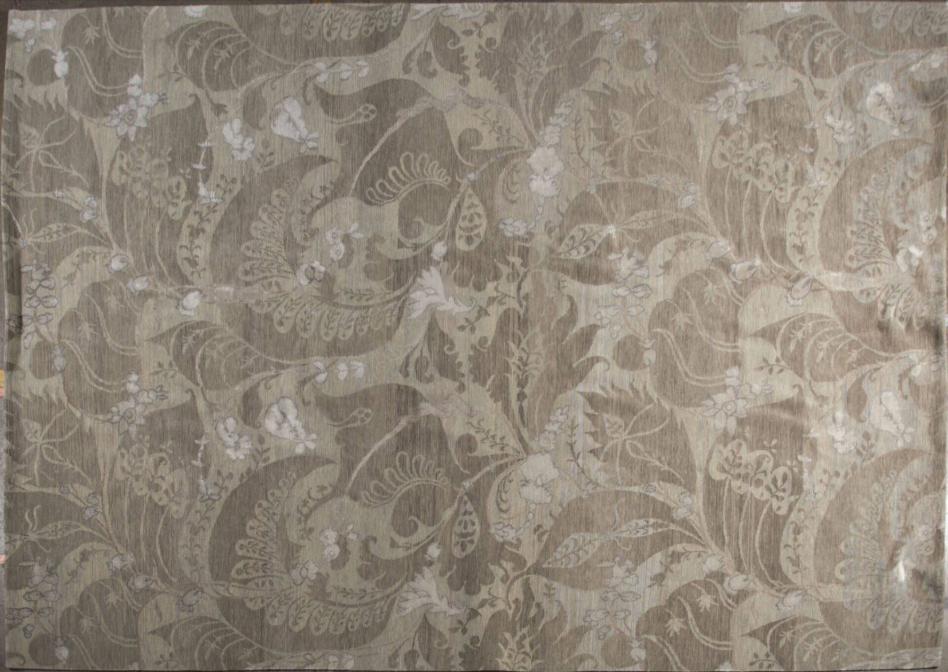 Nepalese carpet in wool and silk
