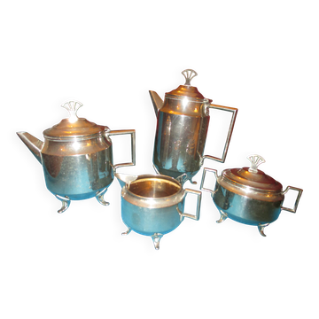 Coffee and tea service