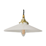 Minimalist white opaline suspension