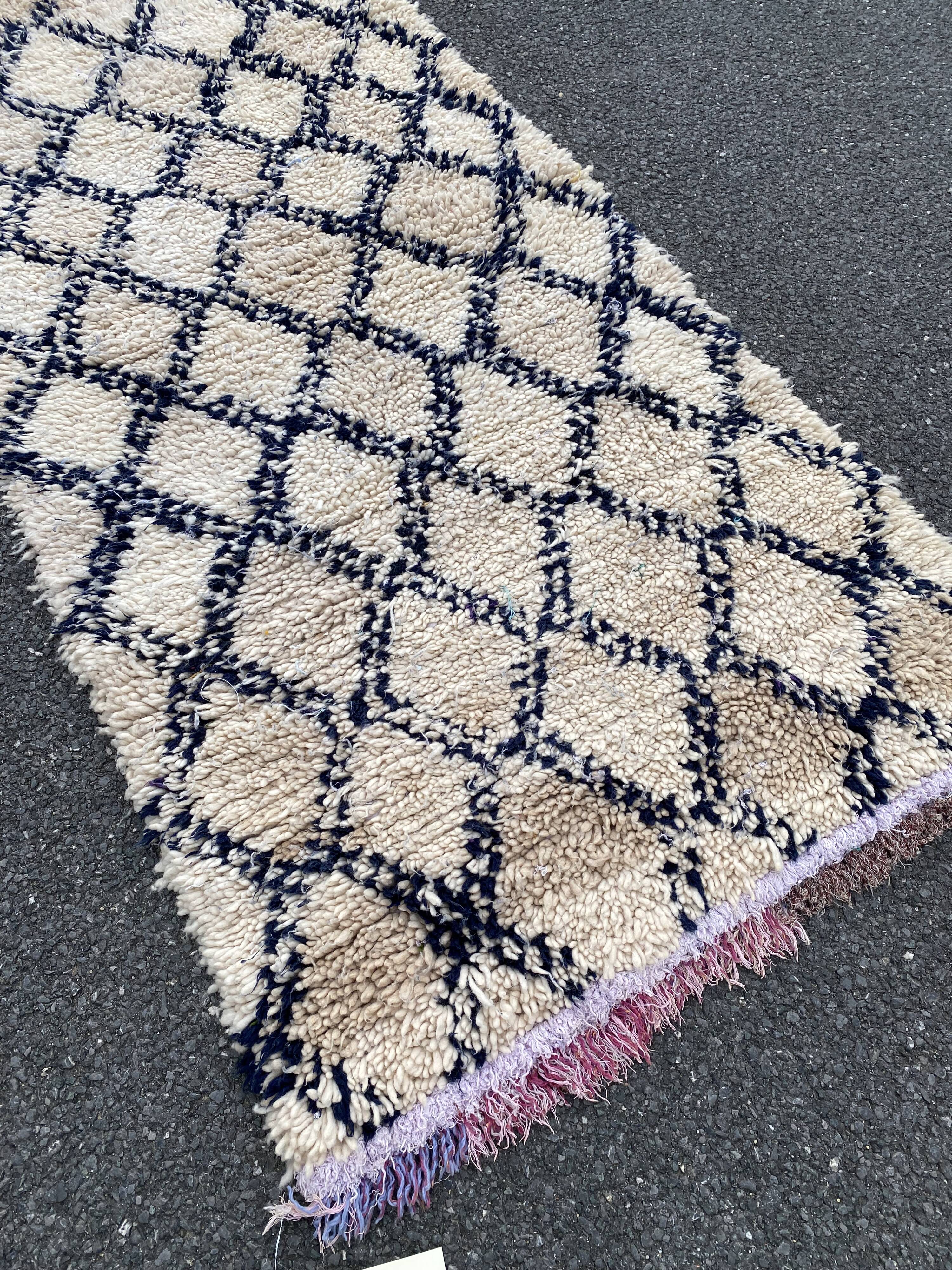 Berber carpet Beni Ouarain 100x210 cm