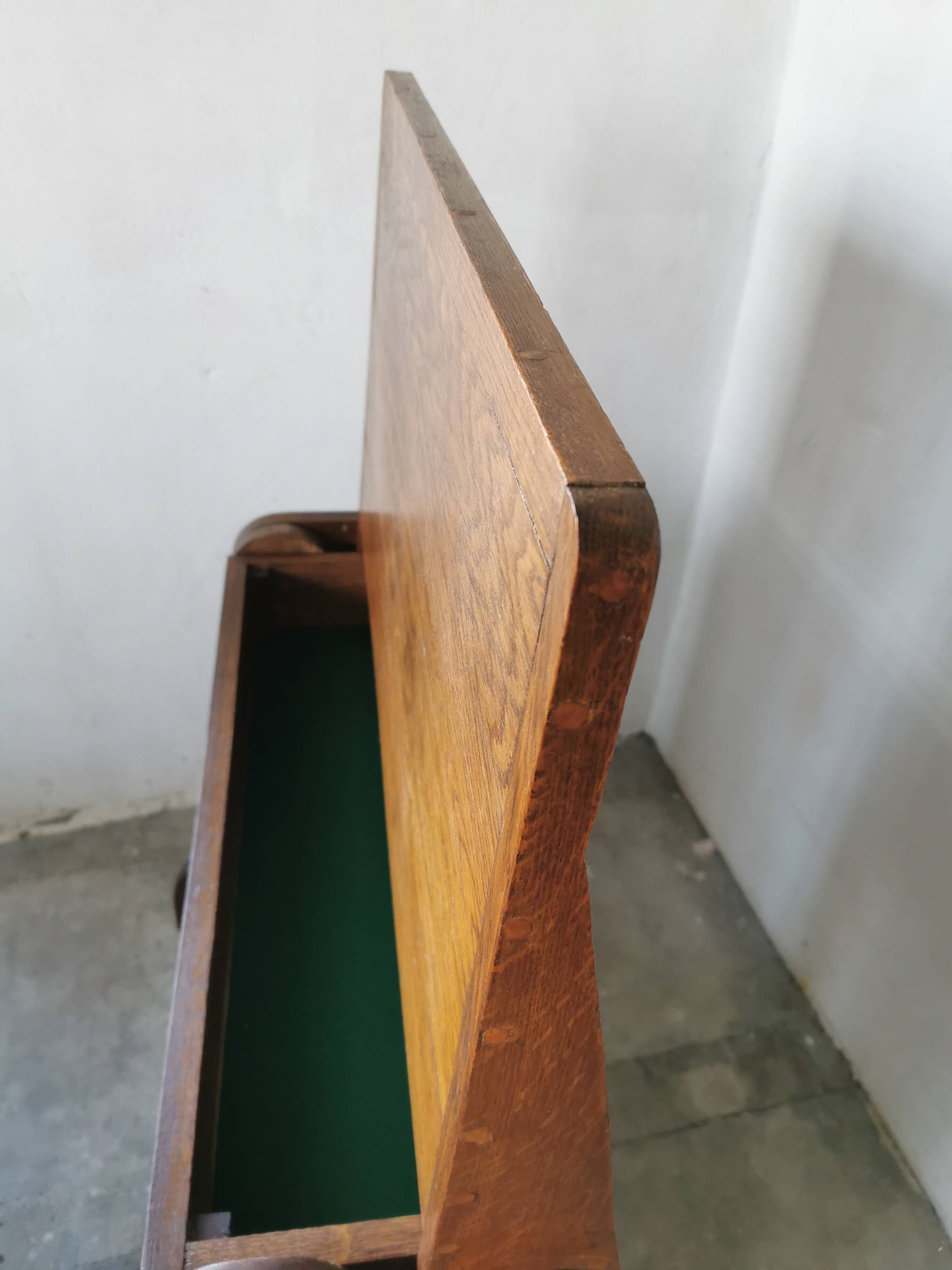 Double retractable desk 1950, Raclem