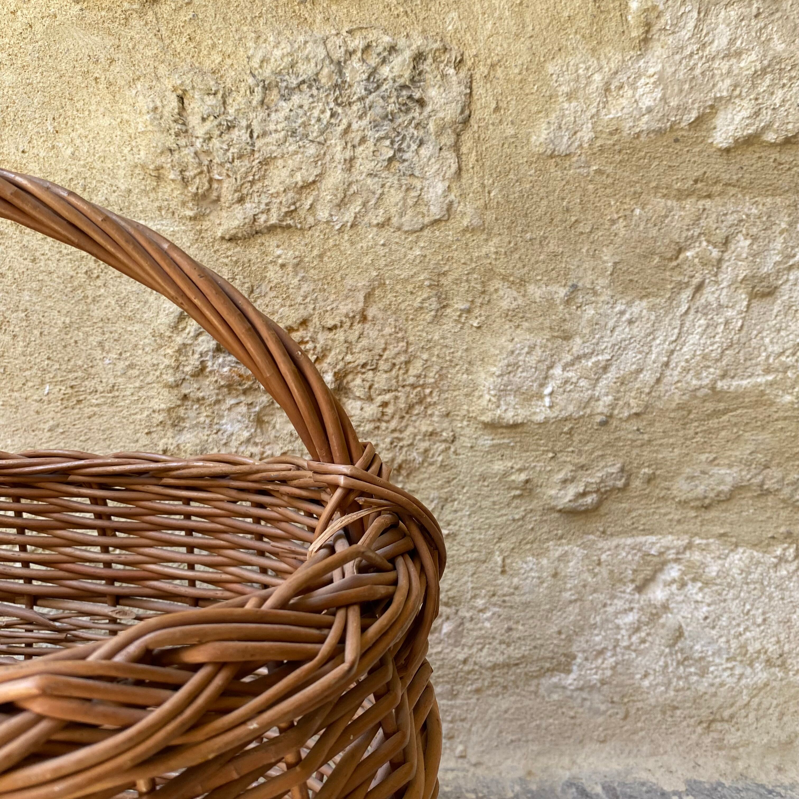 Wicker basket