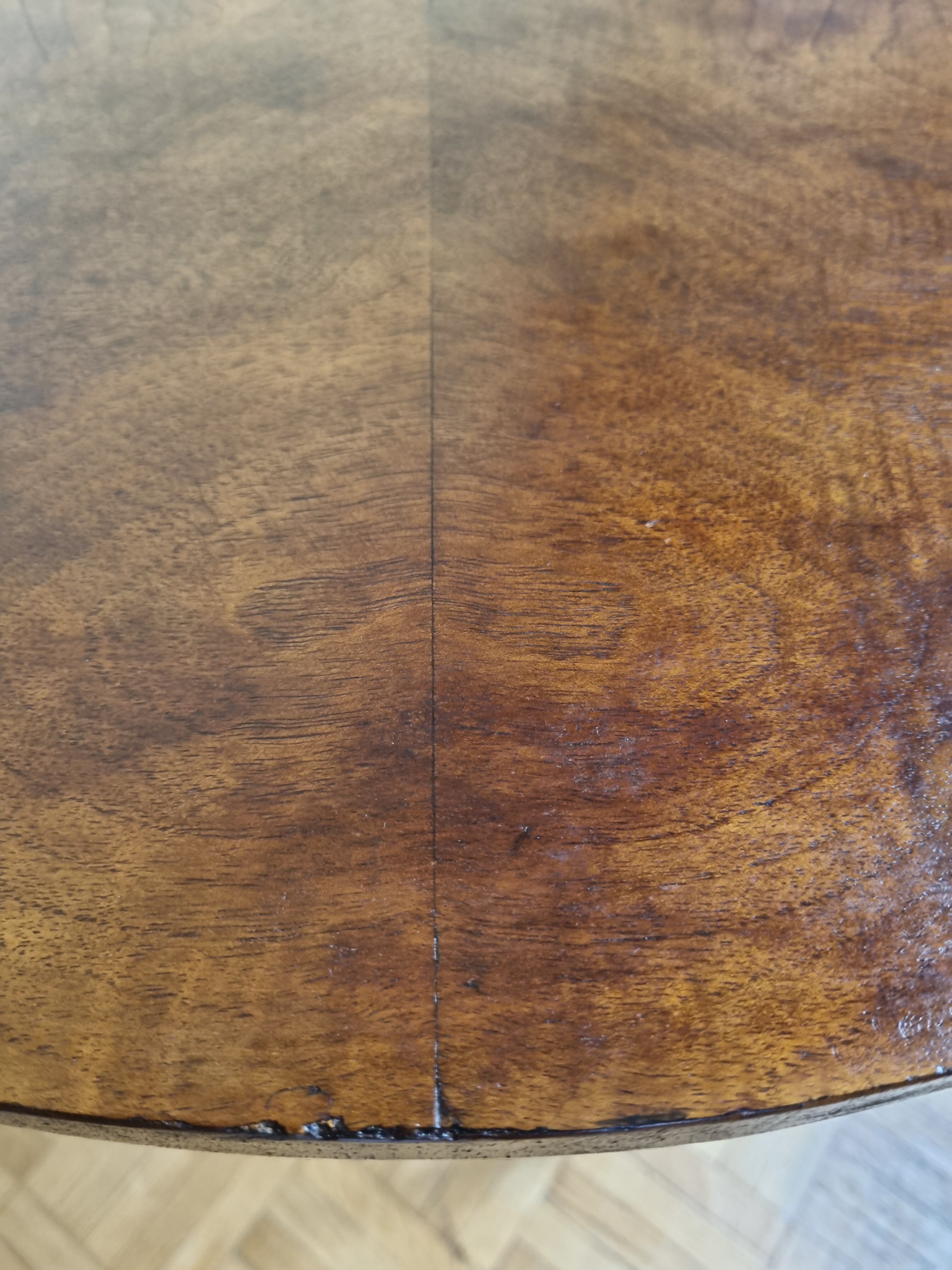 Table d'appoint moderniste "Bauhaus" en bois de placage et acier tubulaire courbé, années 30