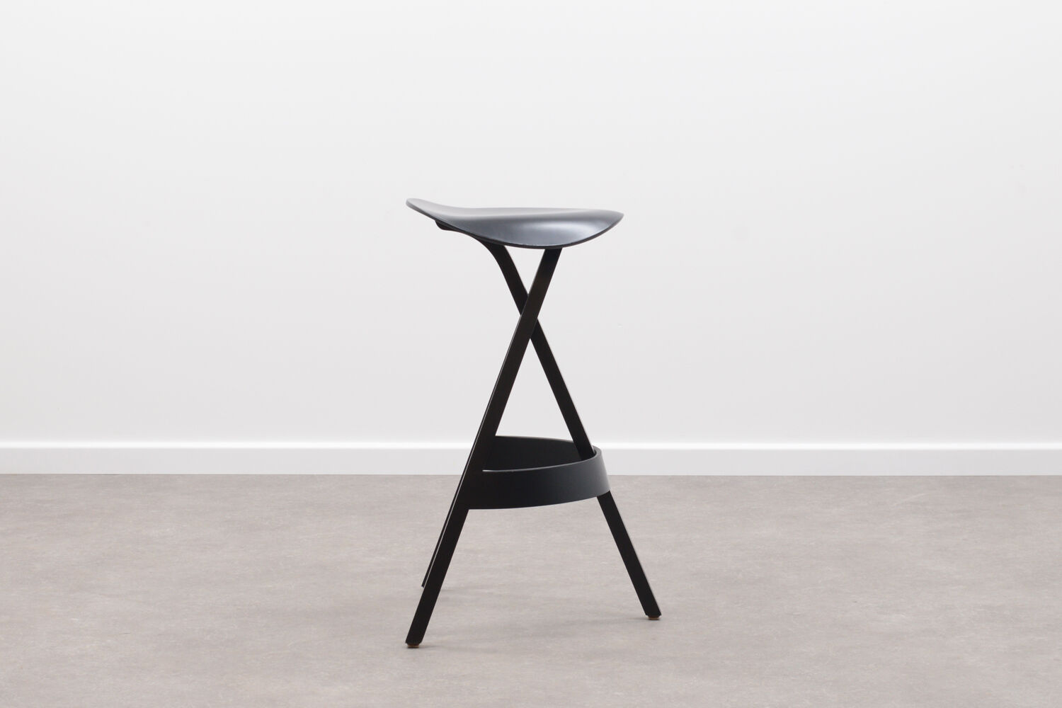 Thonet 404 H Bar Stool by Stefan Diez.