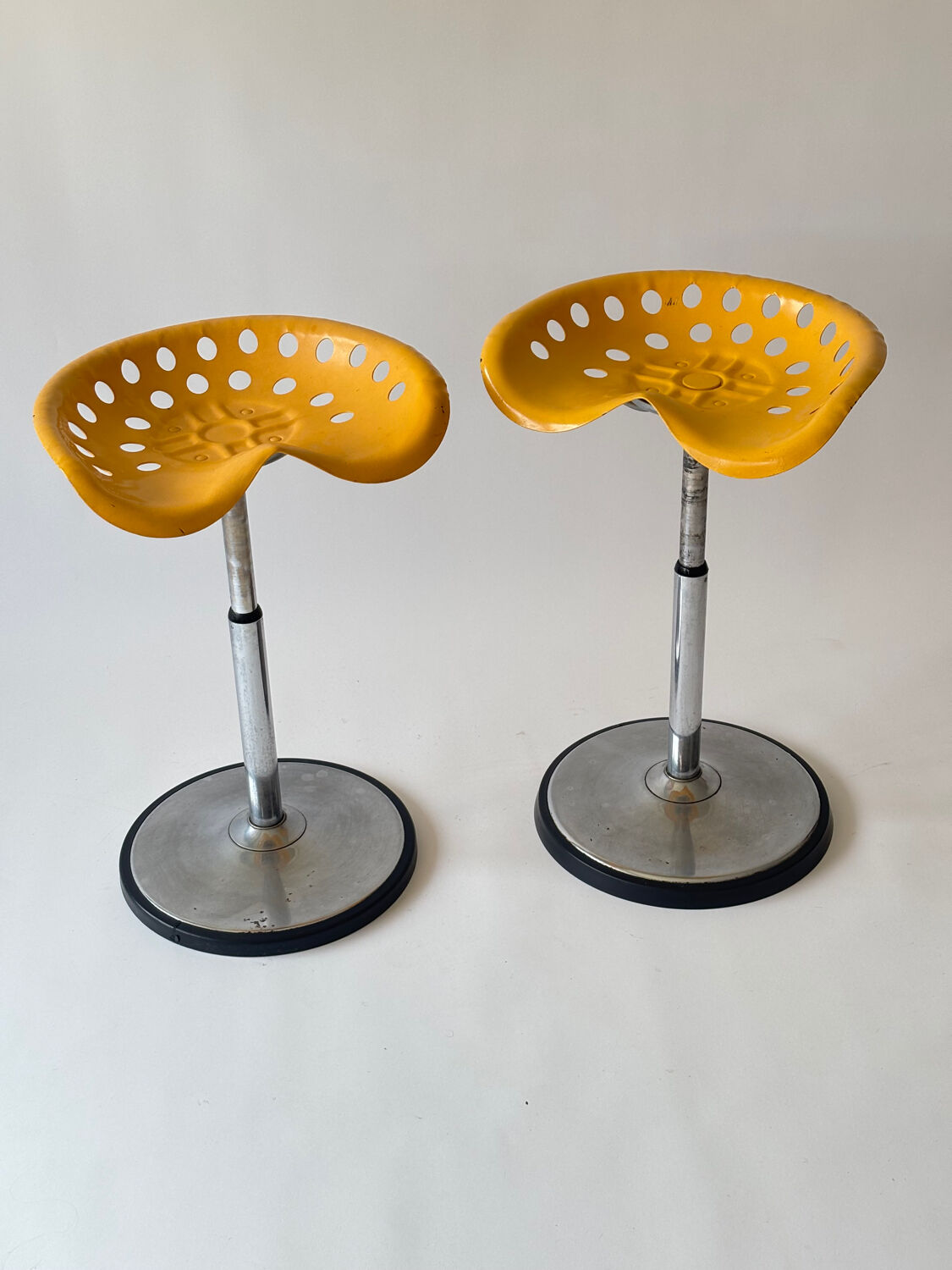 Tabourets Faucheuse par Étienne Fermigier pour Mirima 1970