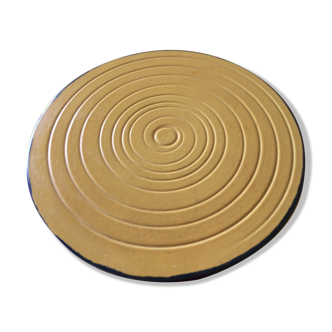 Yellow ceramic trivet