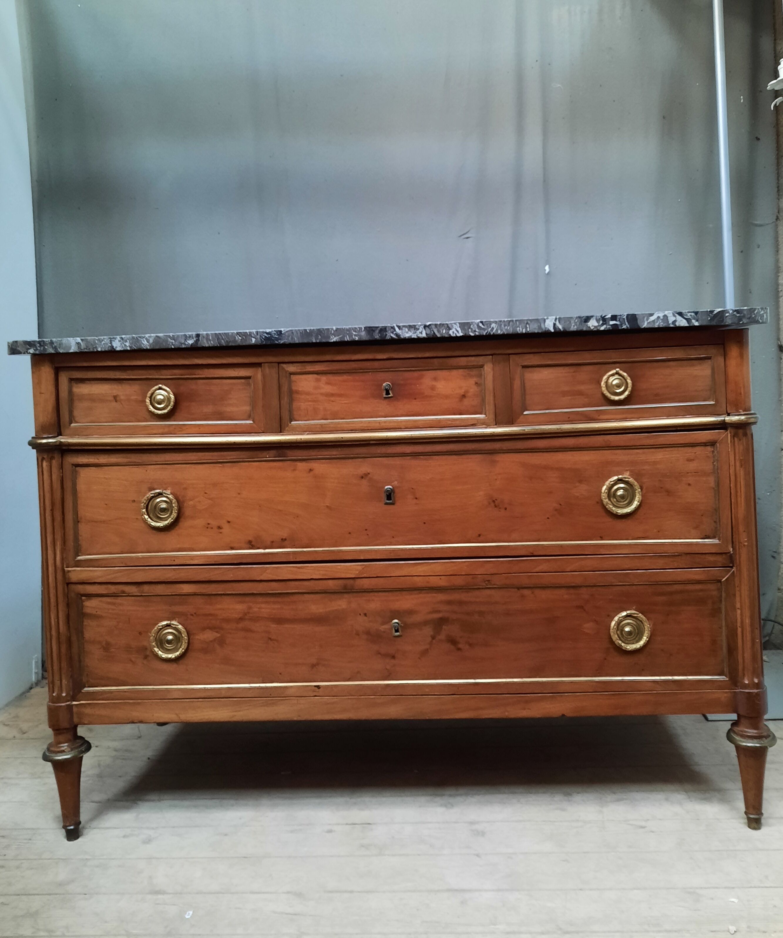 Commode Louis XVI en acajou