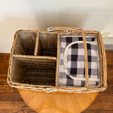 Picnic basket bottle locker