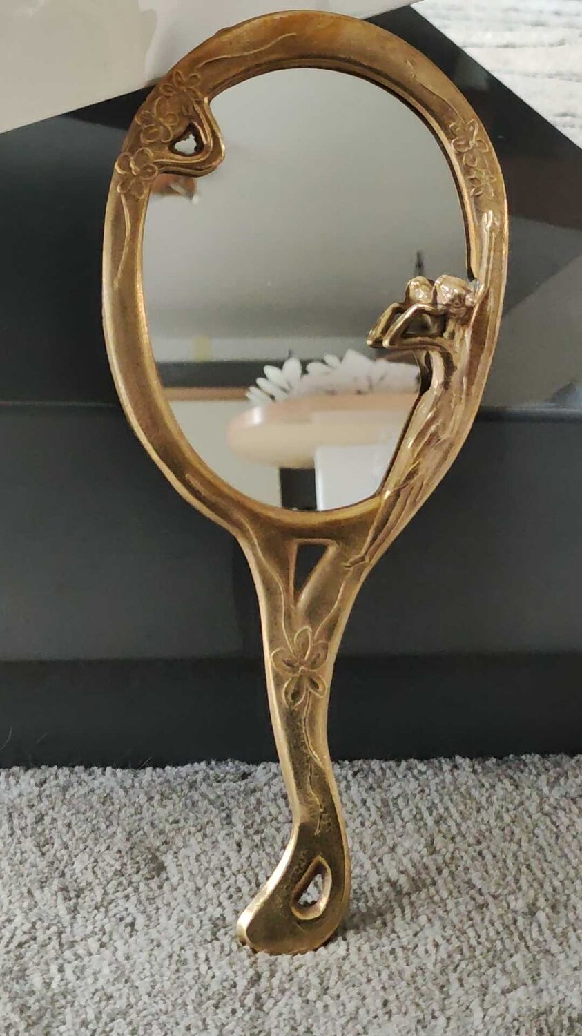 Miroir à main ovale en laiton