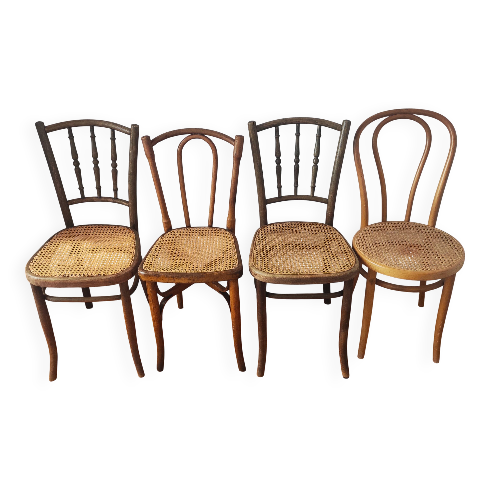 4 chaises de bistrot anciennes dépareillées bois et cannage