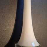 Contemporary soliflore in opaline