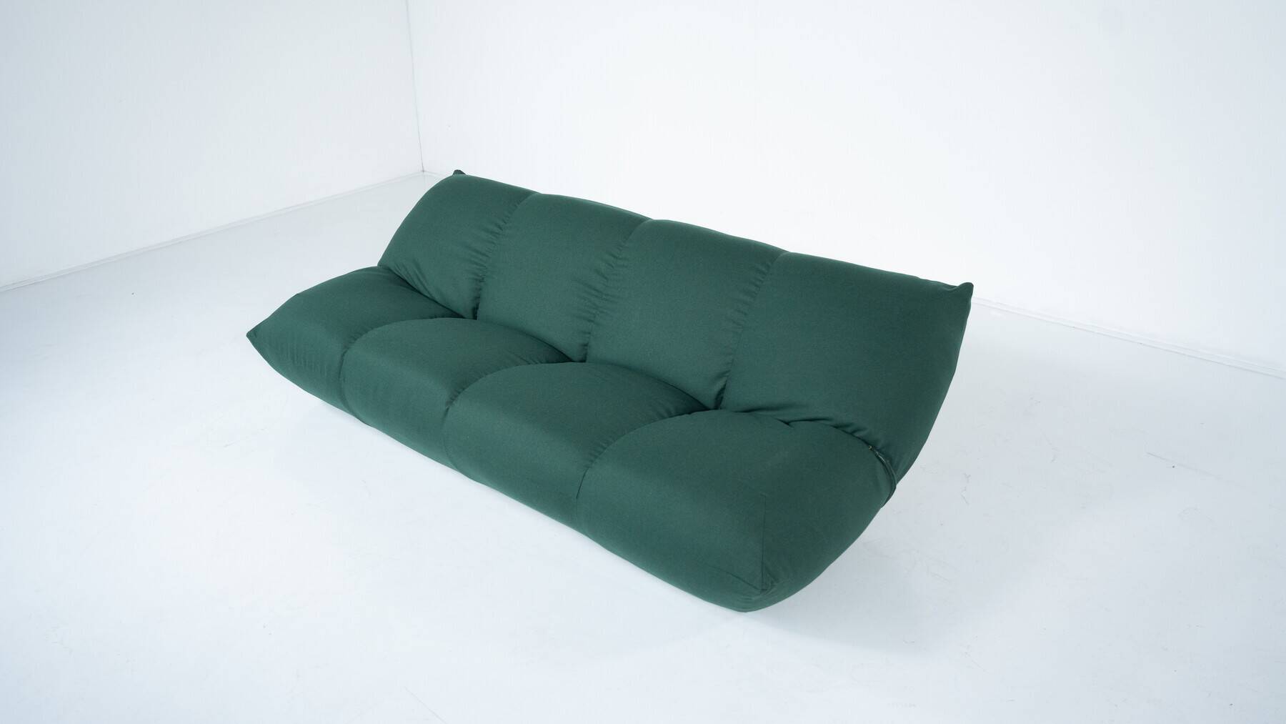 Mid-Century Modern Green Papillon Sofa by Giovannetti, Italy