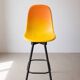 Lot de 4 tabourets de bar design sculptural – coques texturées bicolor