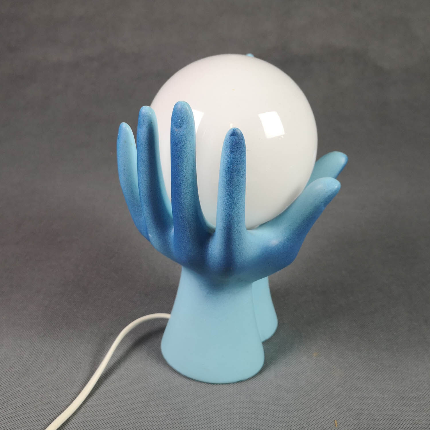 Vintage lamp hands and opal globe - blue - vintage luminaire