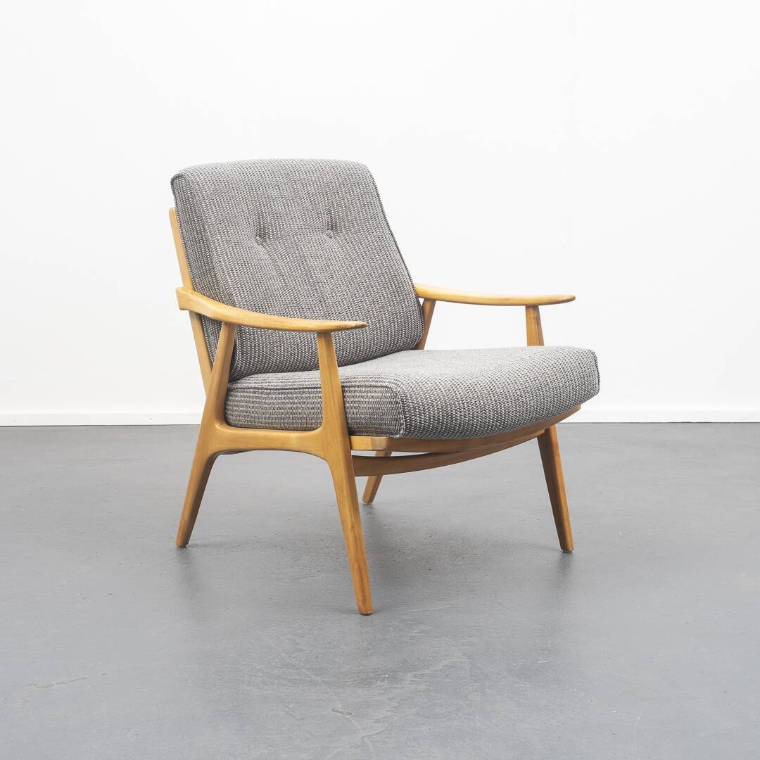 Fauteuil années 50 en merisier restauré, deux disponibles