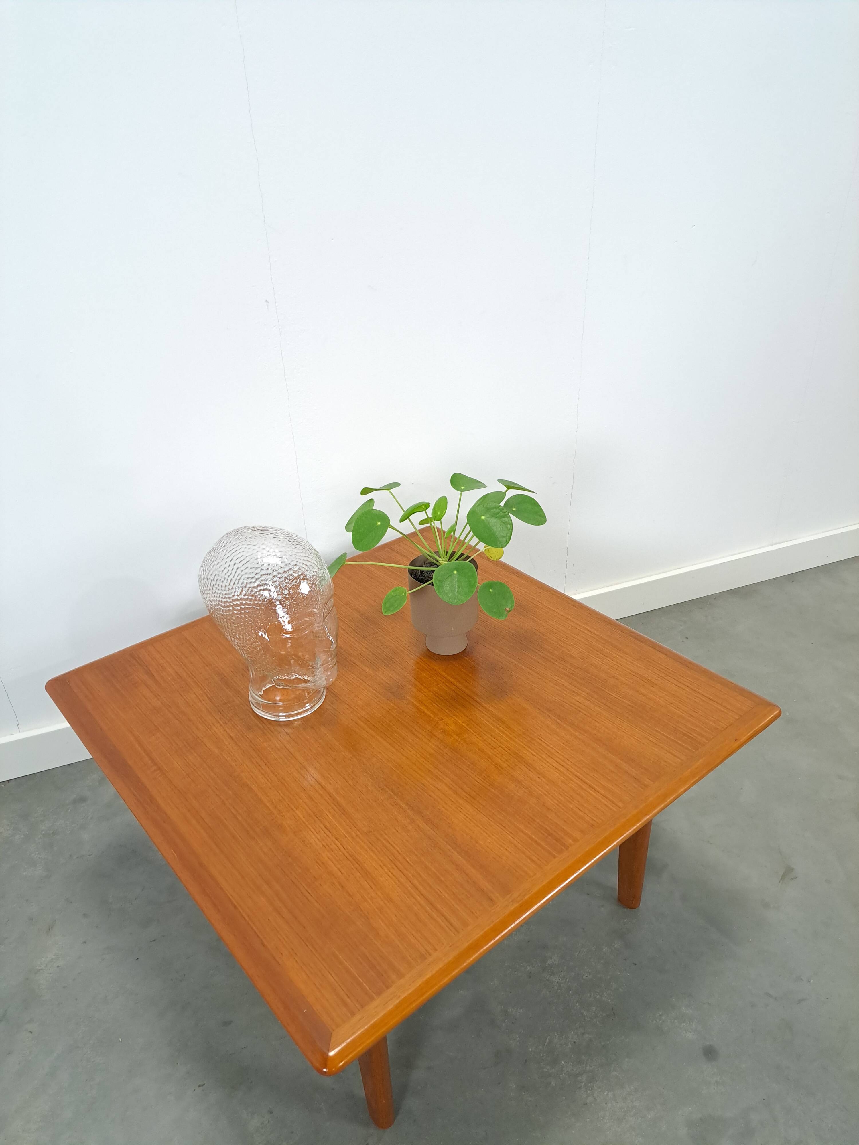 Teak Deens design Trioh salontafel, nr,3