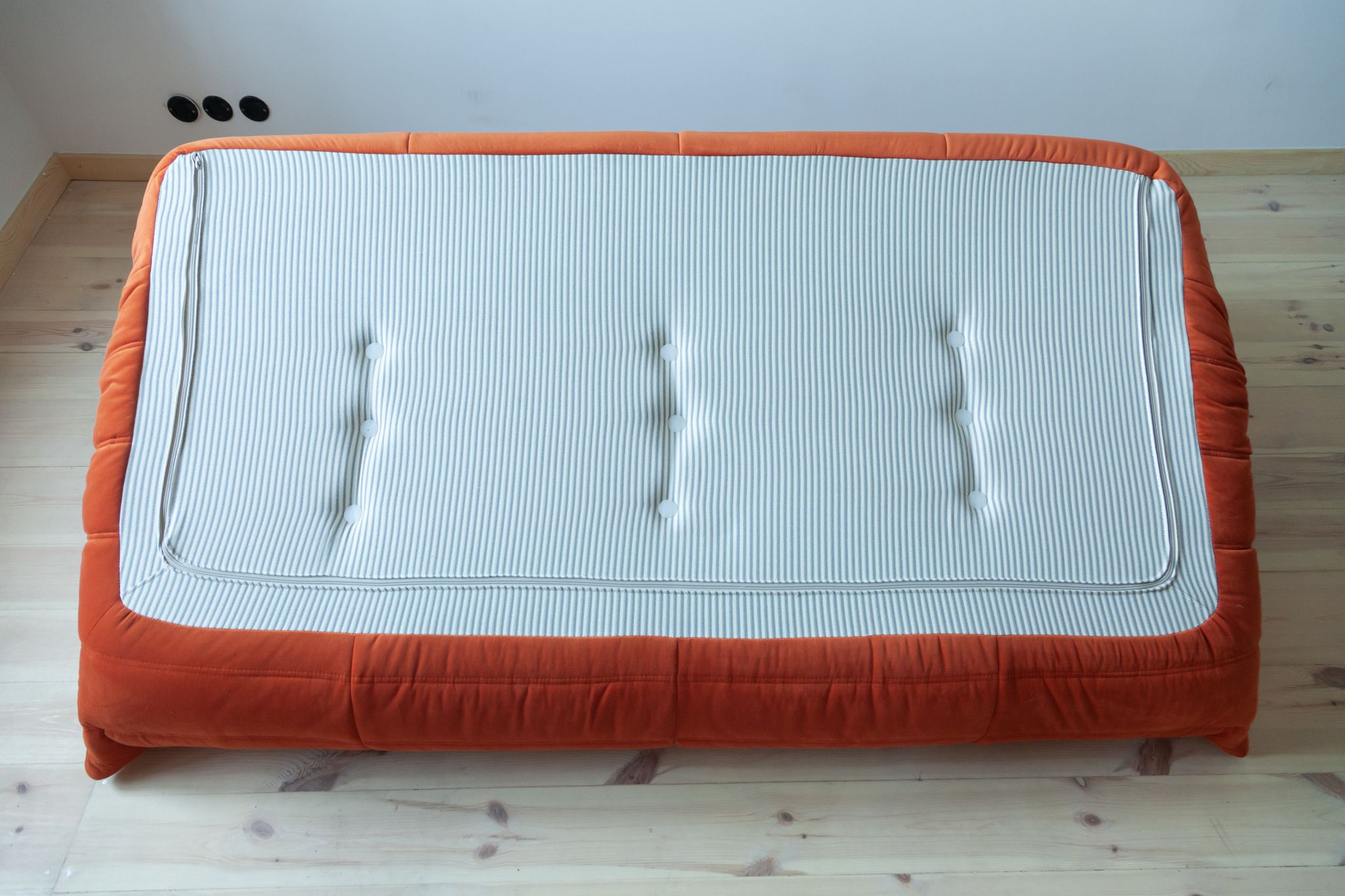 "Togo" model designed by Michel Ducaroy 1973