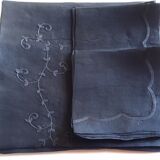 Black nape and towels in organdi