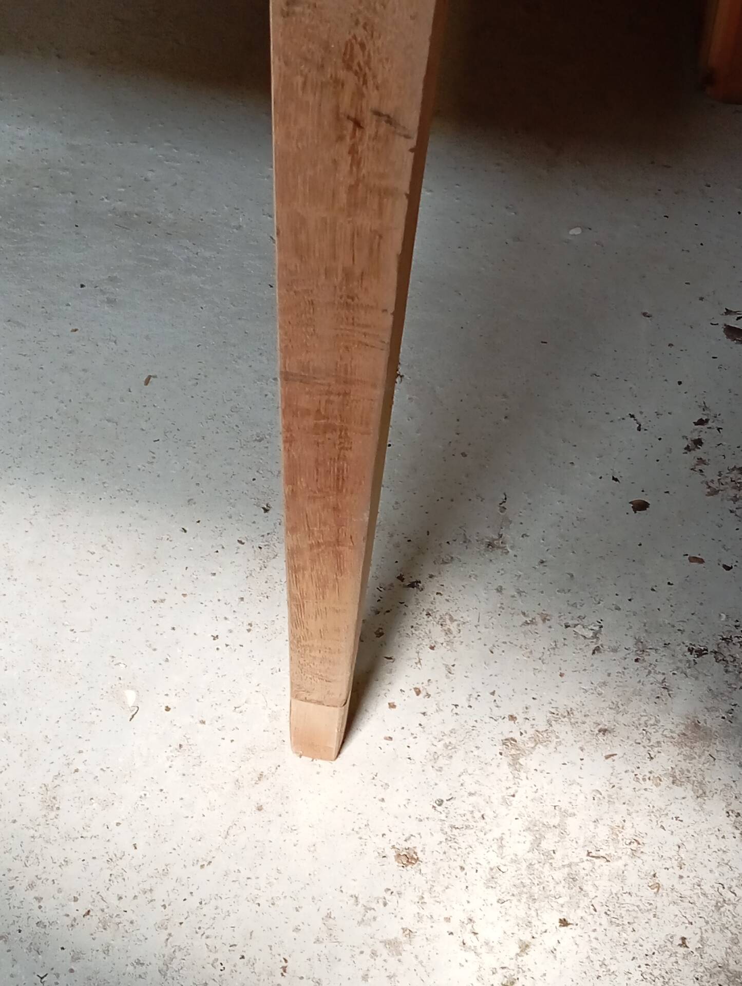 Farm table