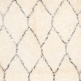 Ecru and black marmoucha Berber rug with honeycomb pattern 170 x 113 cm