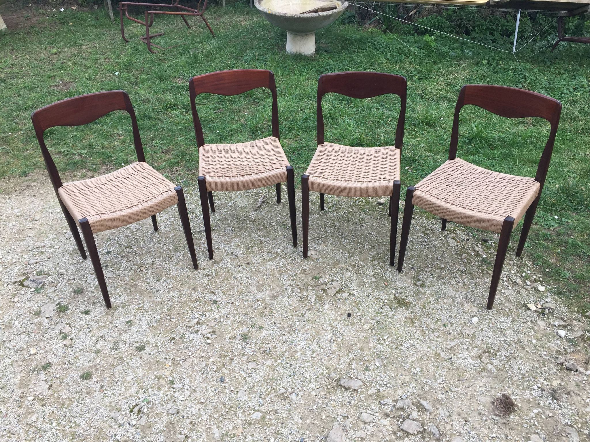 4 Danish chairs 60