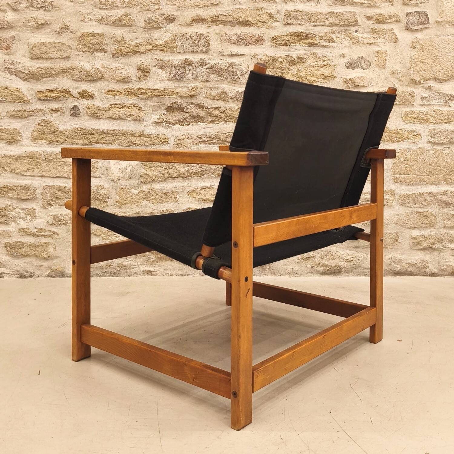 teuil en bois et toile tendue du fabricant Hyllinge Mobler, Danemark