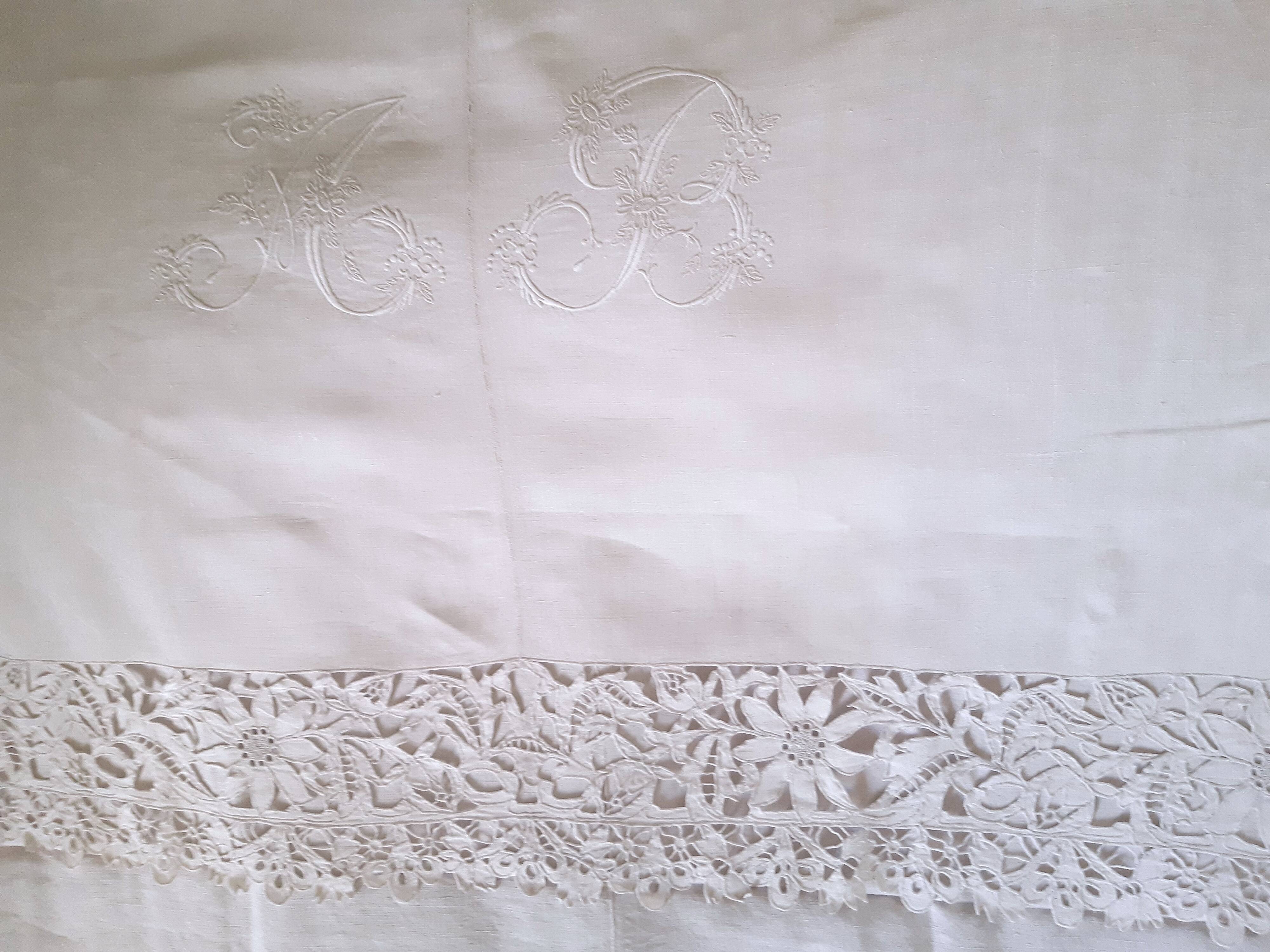 linen sheet in ab monogrammed Richelieu embroidery