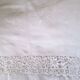 Drap de lin en broderie richelieu monogrammé ab