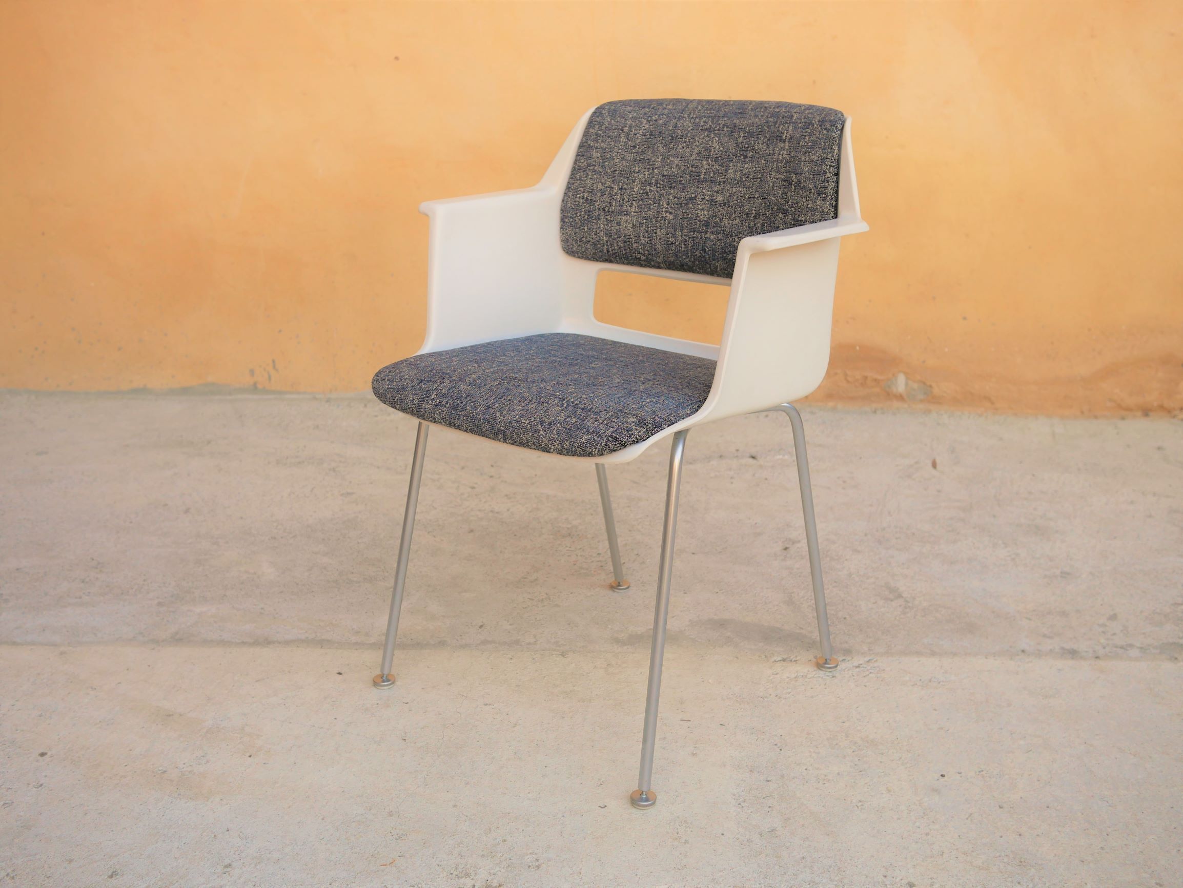 Vintage chair by A. R. Cordemeyer for Gispen Editions