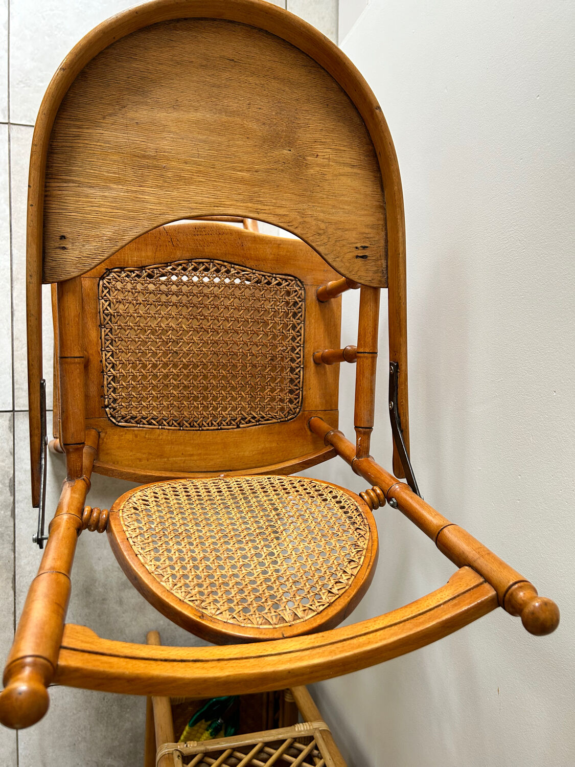 Modular high chair in canning Eugène Vincent