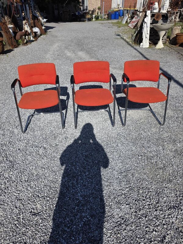 3 fauteuils vintage en métal chromé dessus tissu orange