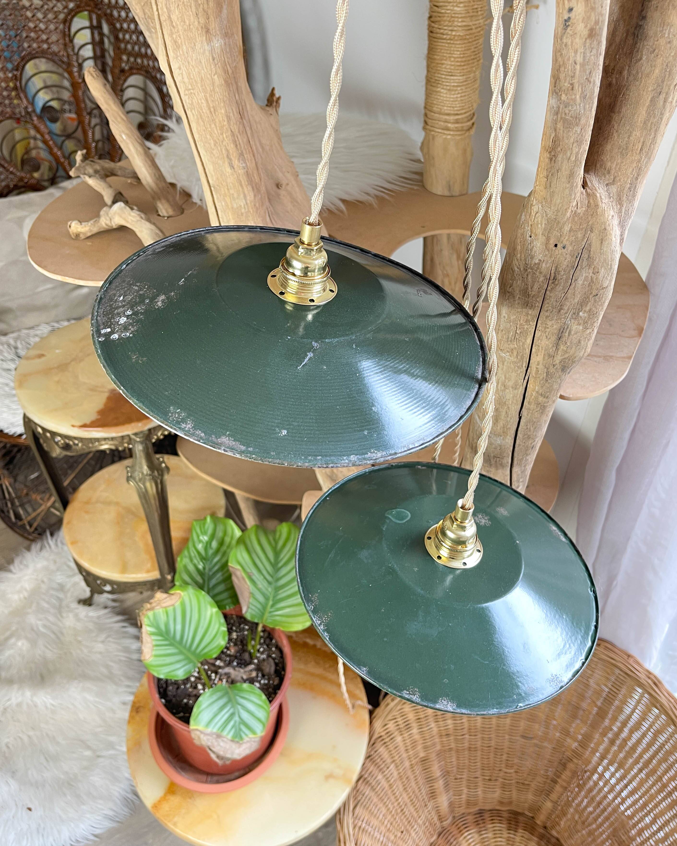 Vintage lampshade in green enamelled sheet metal, customizable