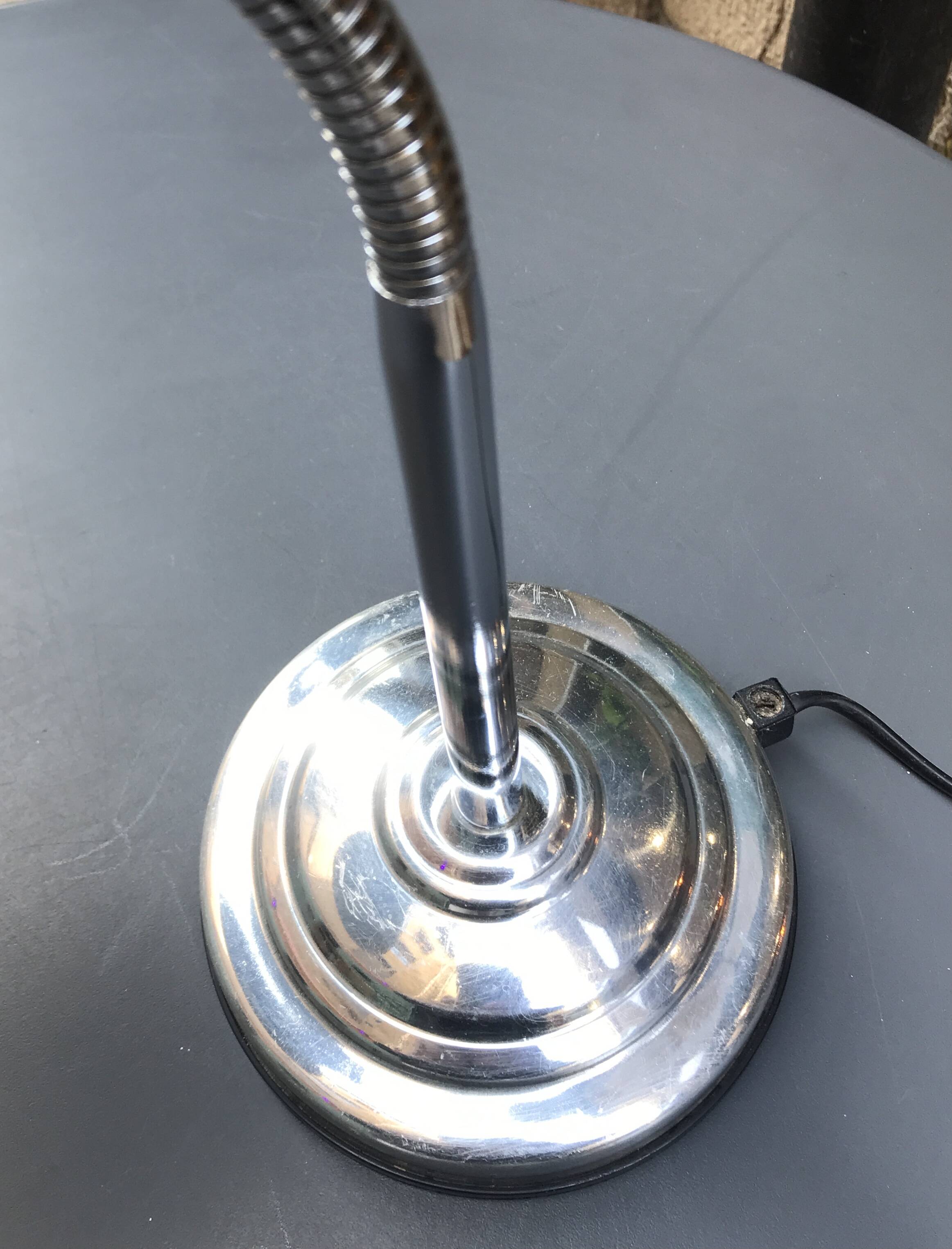White iron table lamp