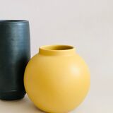 Vintage ball vase in matt ceramic H14cm