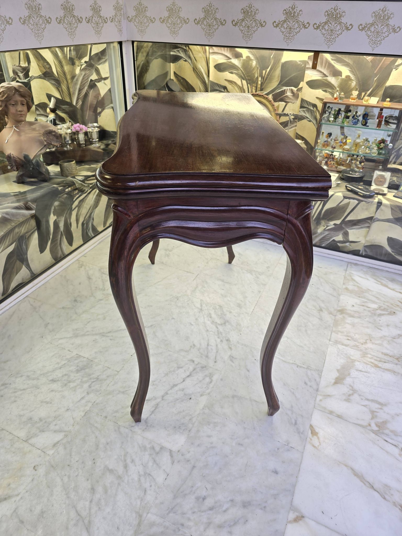Game table