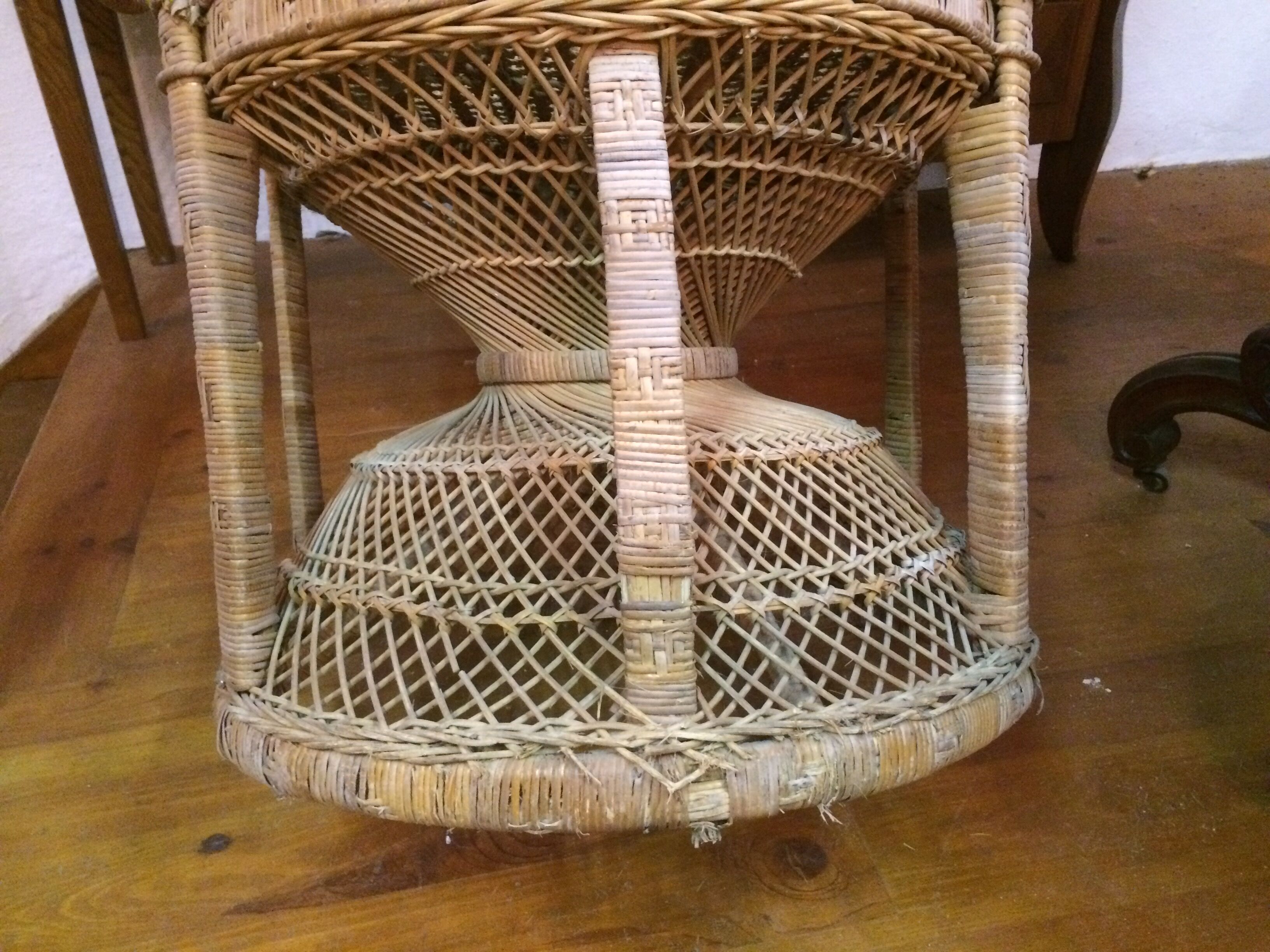 Large Emmanuelle chair in wicker and rattan Era 1970