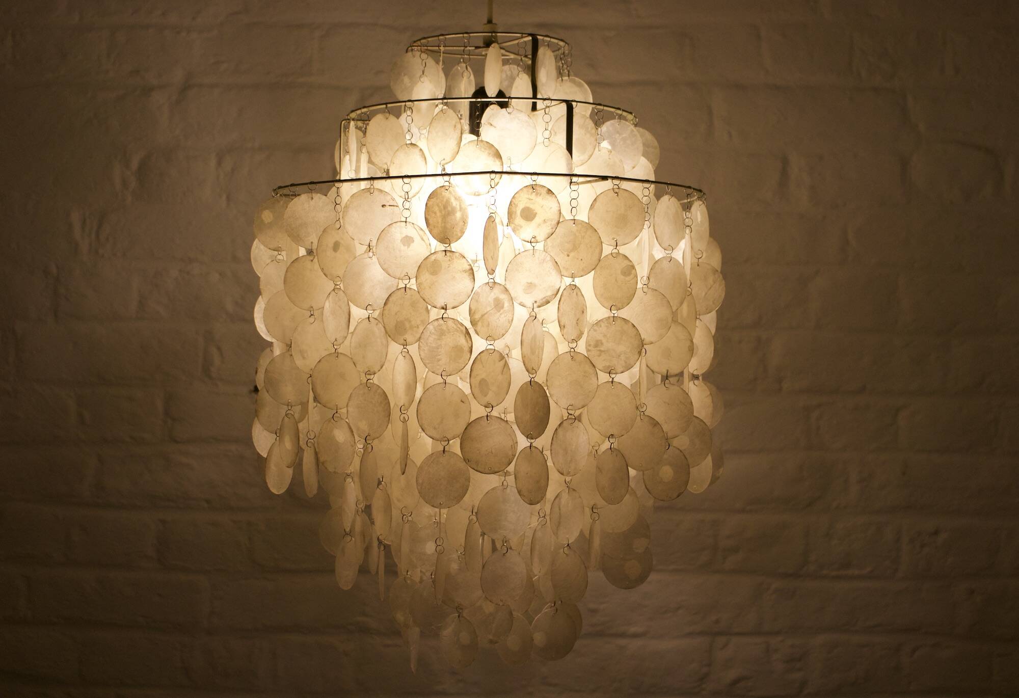Verner Panton Fun mother-of-pearl chandelier 1 DM.