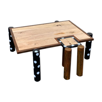 Polka dot coffee table by Luqqua