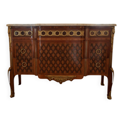 Commode transition Louis XV-XVI,  style Jean Henri Riesener