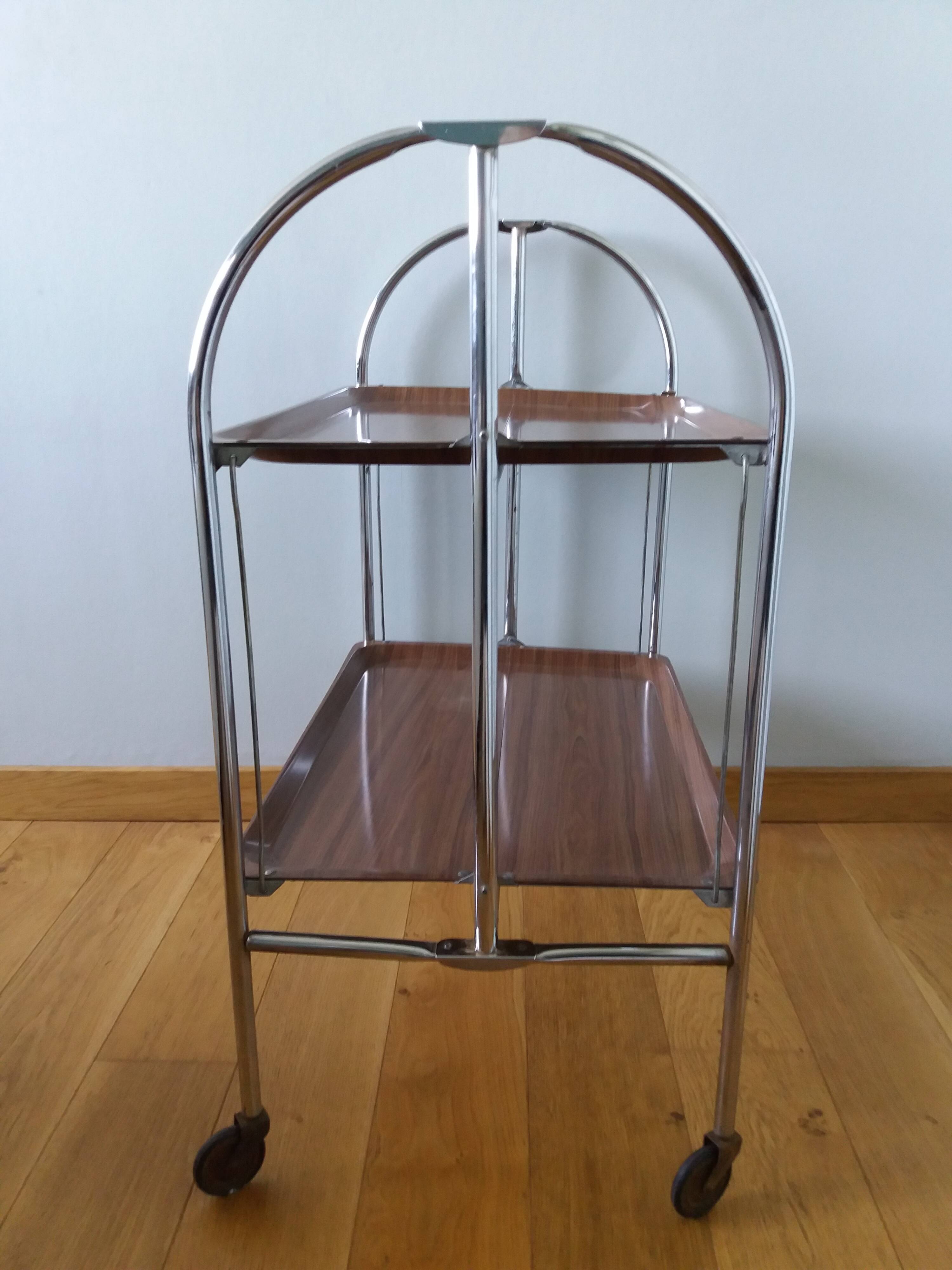 Folding trolley on wheels